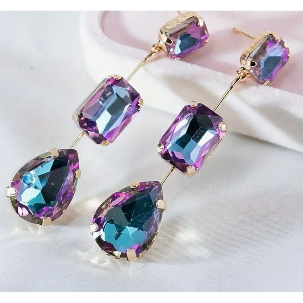 💜 New gorgeous triple purple crystal dangle earrings 💜